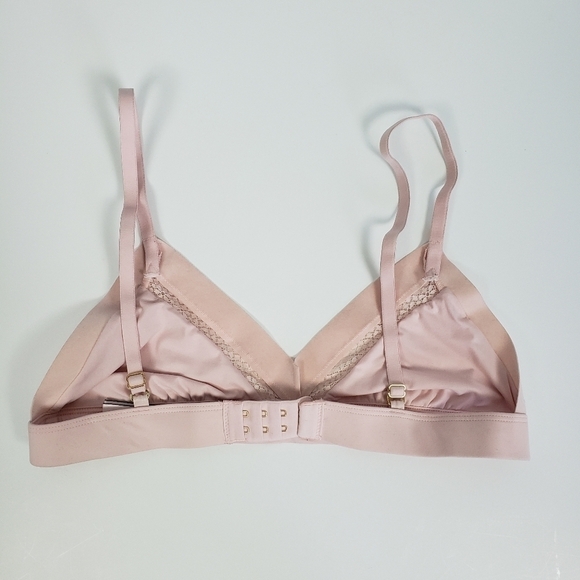 VICTORIA'S SECRET Bralette Blush Pink Lace Trim Ultra Soft Sz M - Picture 3 of 6